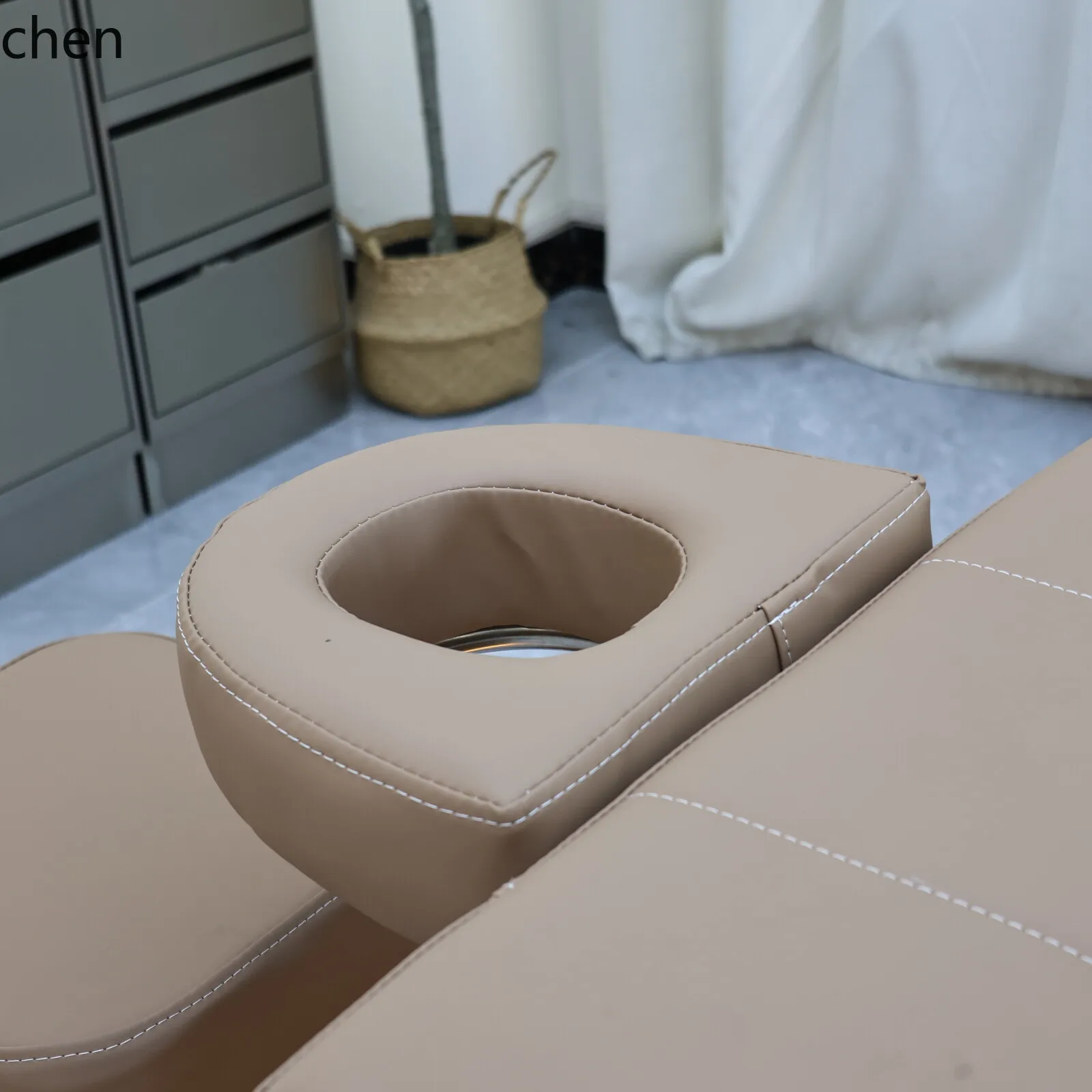 b7- Rückenstützende Kopftherap – Wellness Spa And Salon Bewertung und Preis